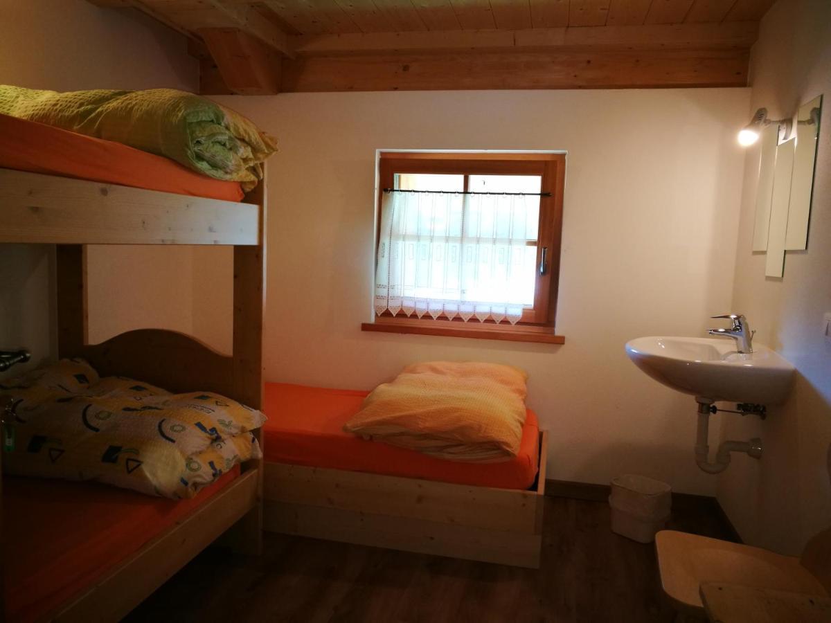 Rifugio Stella Alpina Spiz Piaz Per Escursionisti Hotel Pozza di Fassa Luaran gambar