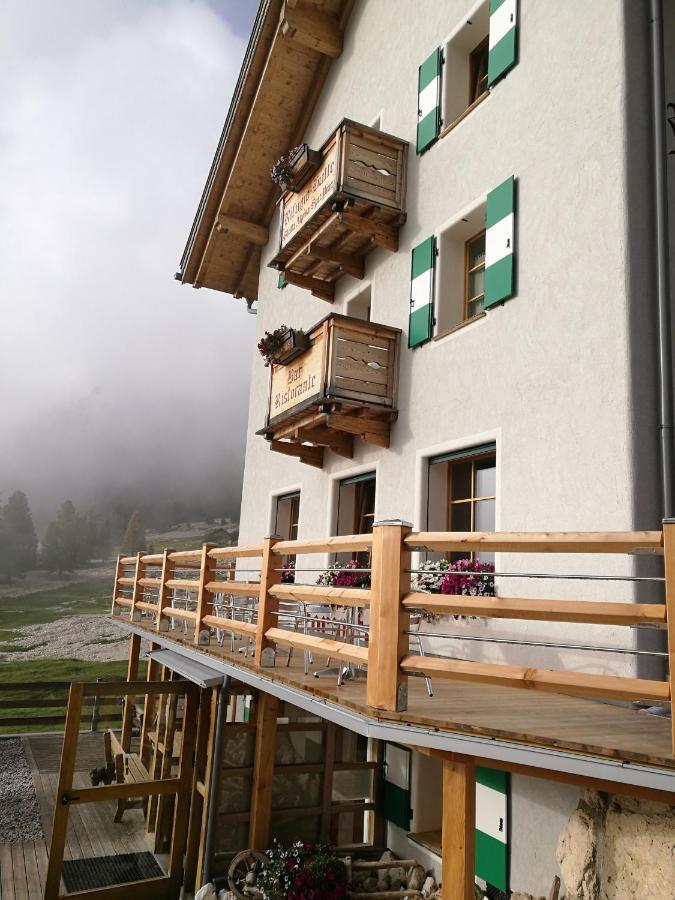 Rifugio Stella Alpina Spiz Piaz Per Escursionisti Hotel Pozza di Fassa Luaran gambar
